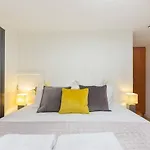 Luxury Apartment, Next To Paddington Station!