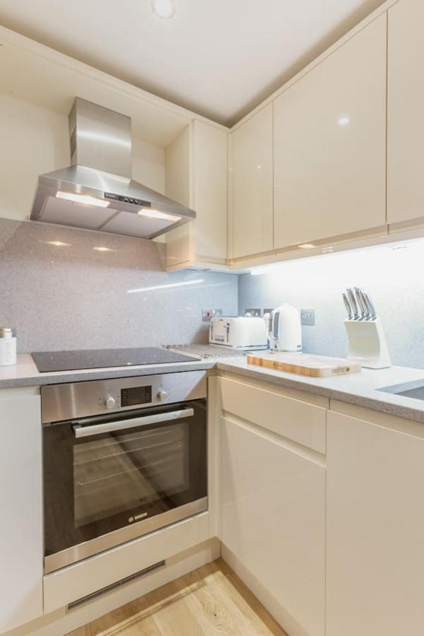 Luxury Apartment, Next To Paddington Station! Appartamento *